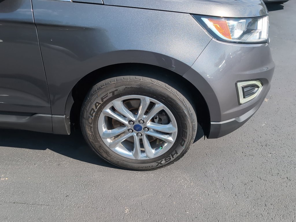 Used 2015 Ford Edge SEL w/ Equipment Group 201A AWD/4WD image 3
