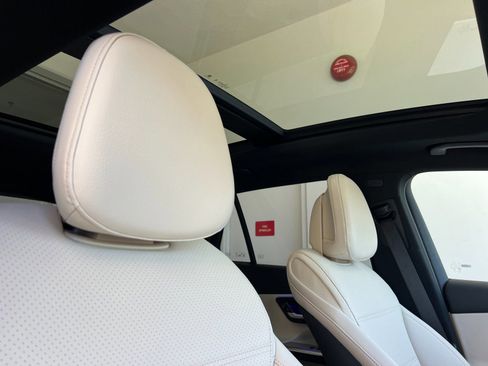 New 2026 Mercedes-Benz GLC 300 image 21