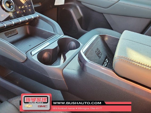 New 2027 GMC Terrain AT4 w/ Convenience Package III AWD/4WD image 29