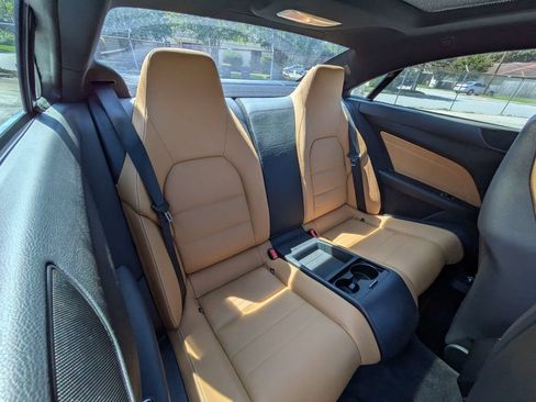 Used 2017 Mercedes-Benz E 400 4MATIC Coupe image 26