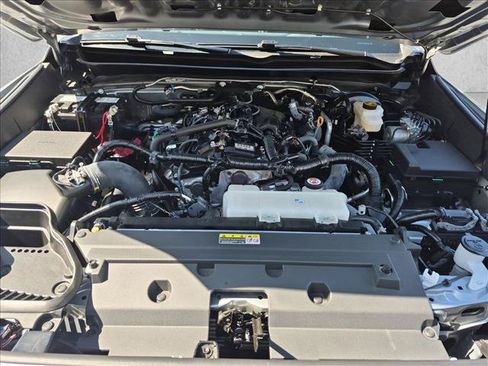 Used 2024 Toyota Tacoma SR5 AWD/4WD image 21