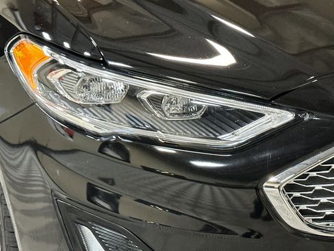 Used 2020 Ford Fusion Titanium image 42