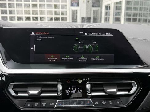 Used 2020 BMW Z4 M40i w/ Executive Package image 27