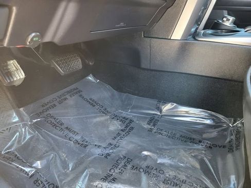 Used 2016 Toyota 4Runner SR5 image 17