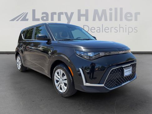 Used 2024 Kia Soul LX FWD image 7