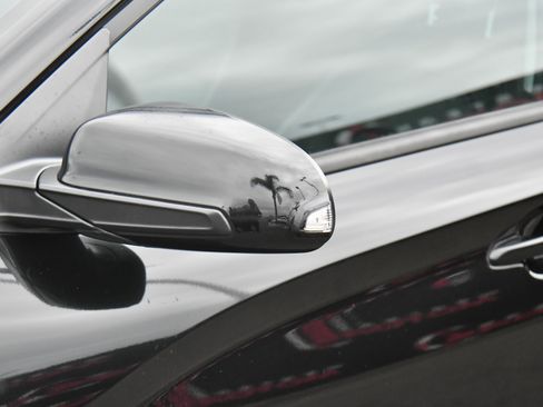 Used 2021 Hyundai Kona Limited FWD image 13