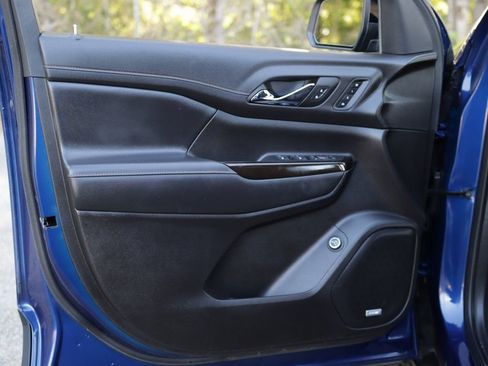 Used 2023 GMC Acadia AT4 w/ GMC Pro Grade Package image 28