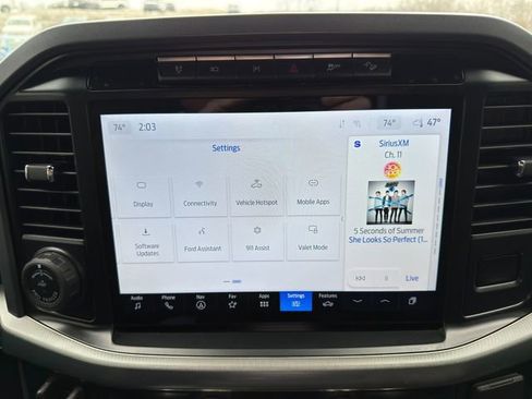 Used 2024 Ford F150 Lariat w/ FX4 Off-Road Package image 30