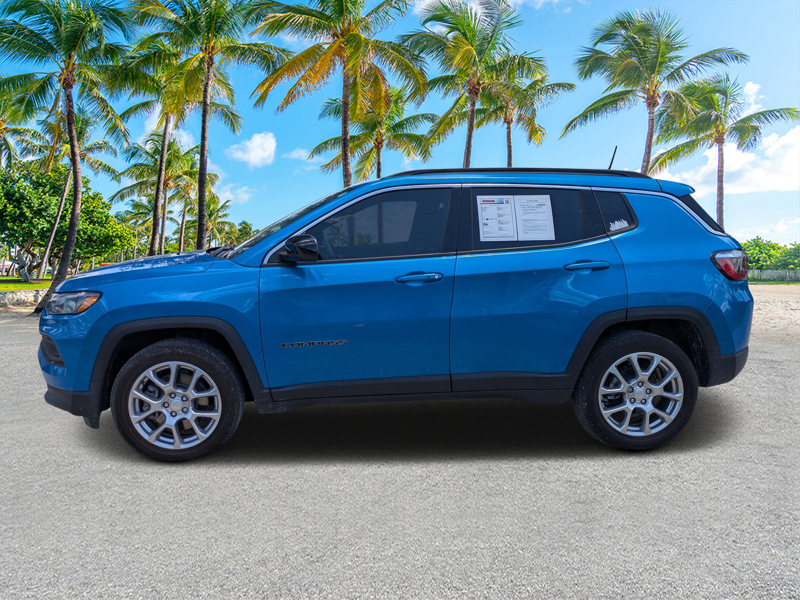 Used 2024 Jeep Compass Latitude AWD/4WD image 6