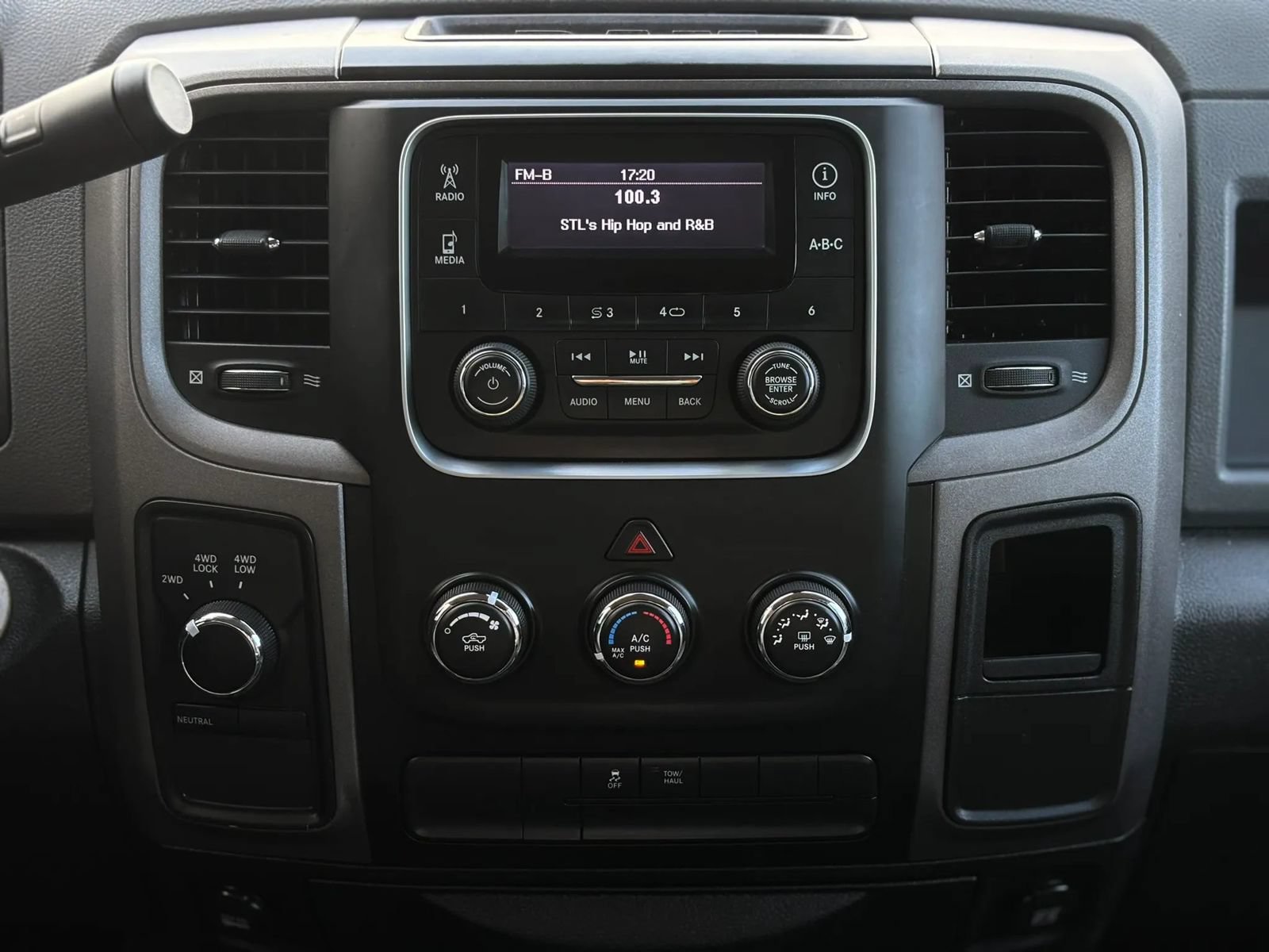 Used 2013 RAM 1500 Tradesman AWD/4WD image 18