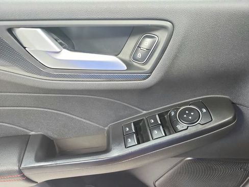 Used 2024 Ford Escape ST-Line w/ Tech Pack #1 FWD image 31