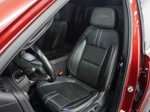 Used 2021 Chevrolet Silverado 1500 High Country image 12