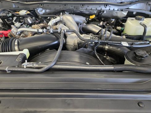 Used 2026 Ford F550 4x4 Regular Cab Super Duty image 14