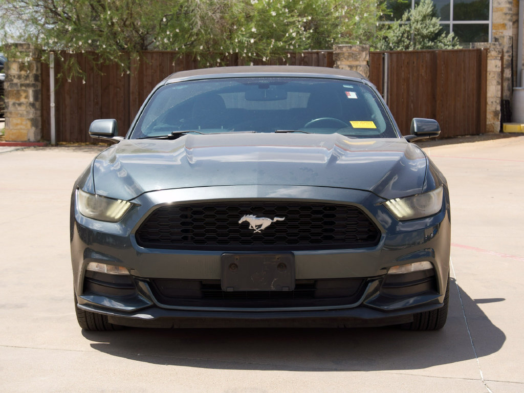 Used 2015 Ford Mustang Convertible RWD image 2