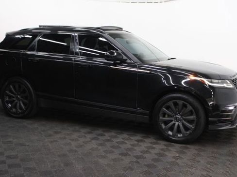 Used 2018 Land Rover Range Rover Velar R-Dynamic SE image 3