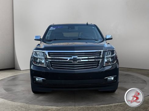 Used 2020 Chevrolet Suburban Premier image 2