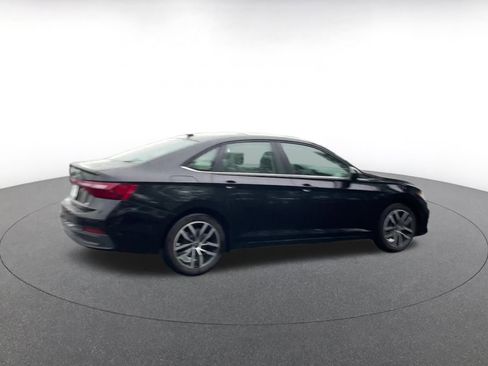 Used 2025 Volkswagen Jetta SE image 15