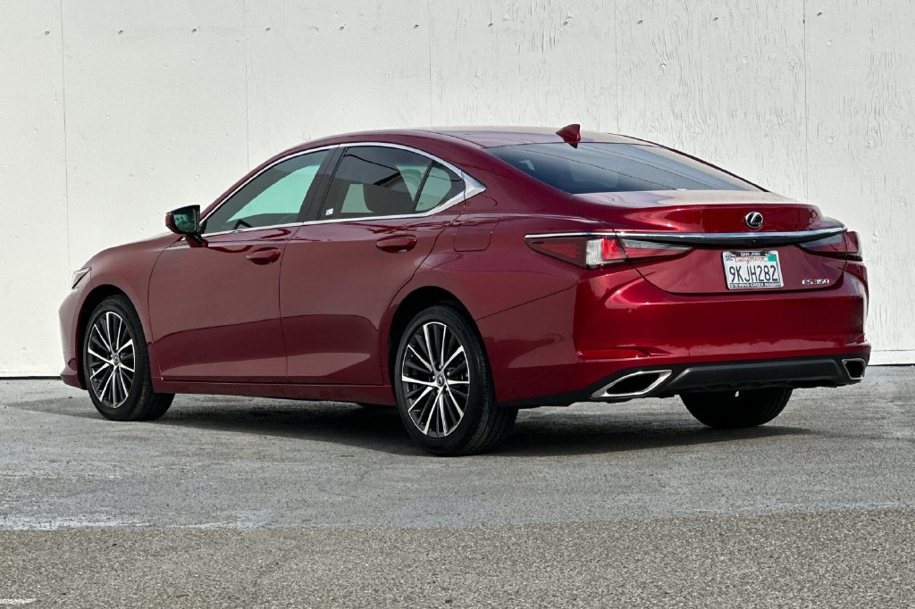Used 2024 Lexus ES 350 w/ Premium Package FWD image 5