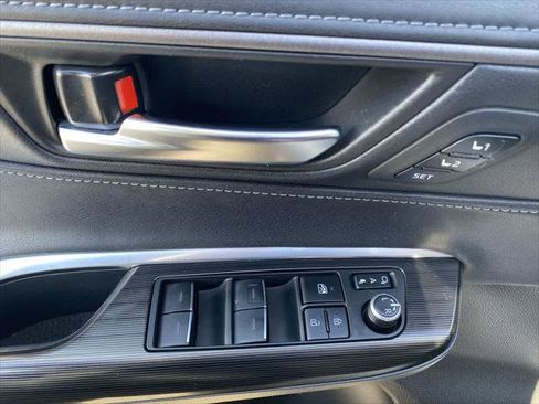 Certified 2023 Toyota Venza Nightshade image 13