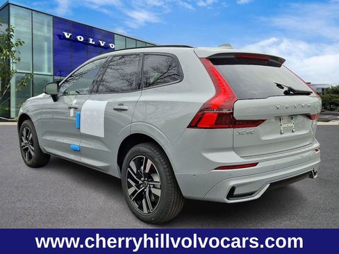 New 2026 Volvo XC60 B5 Plus w/ Protection Package Premier image 4