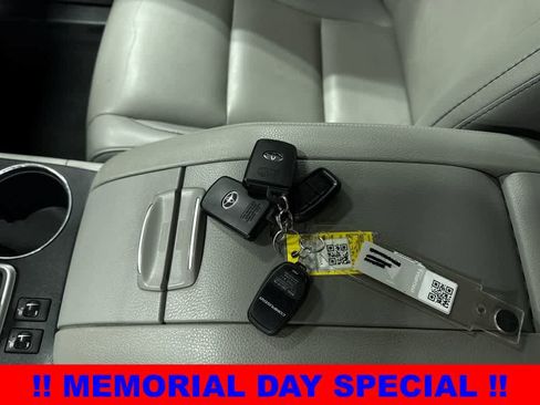 Used 2019 Toyota Highlander XLE w/ Protection Package #3 AWD/4WD image 34