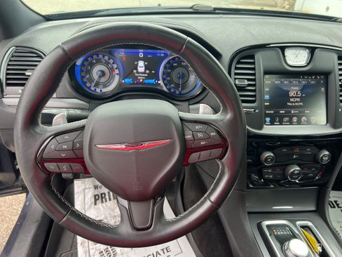 Used 2016 Chrysler 300 S image 13