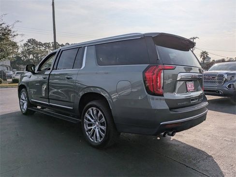 Used 2023 GMC Yukon XL Denali image 8