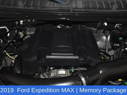 Used 2019 Ford Expedition Max XLT w/ Equipment Group 202A AWD/4WD image 7