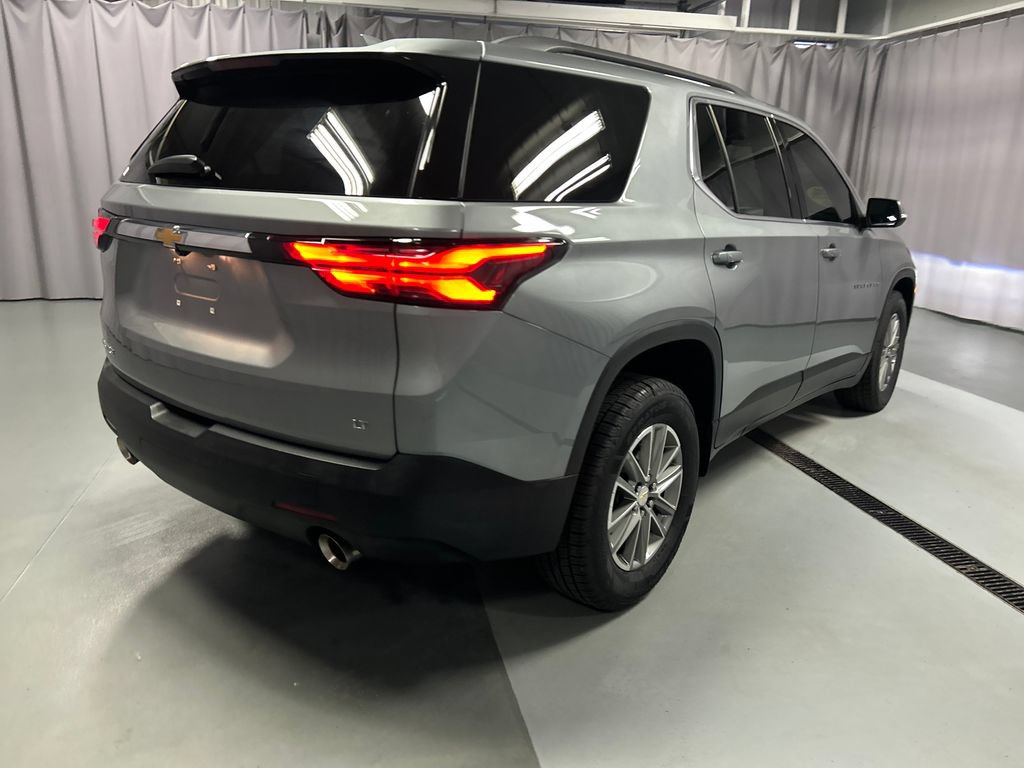 Used 2023 Chevrolet Traverse LT FWD image 7