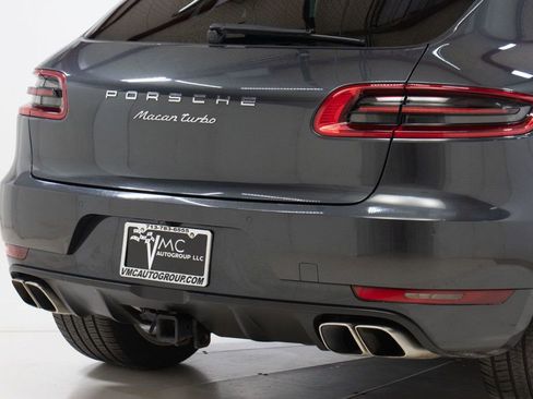 Used 2017 Porsche Macan Turbo image 16