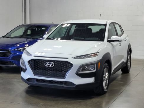Used 2020 Hyundai Kona SE AWD/4WD image 2