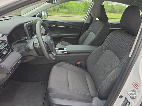 Used 2026 Toyota Camry LE w/ Convenience Package FWD image 15