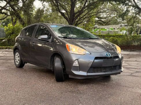 Used 2014 Toyota Prius C Two FWD image 3