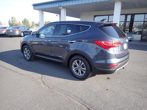 Used 2016 Hyundai Santa Fe Sport FWD image 3