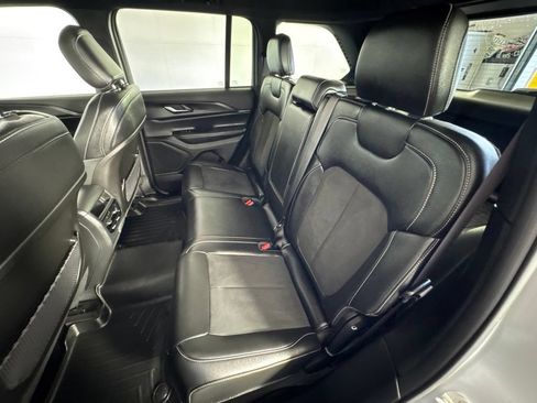 Certified 2023 Jeep Grand Cherokee Altitude AWD/4WD image 37
