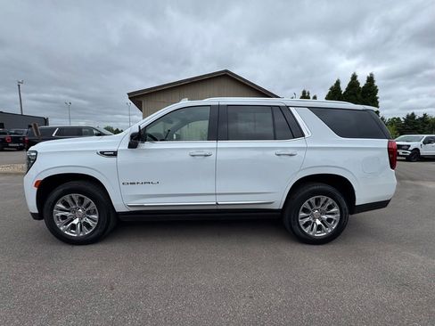 Used 2024 GMC Yukon Denali AWD/4WD image 11
