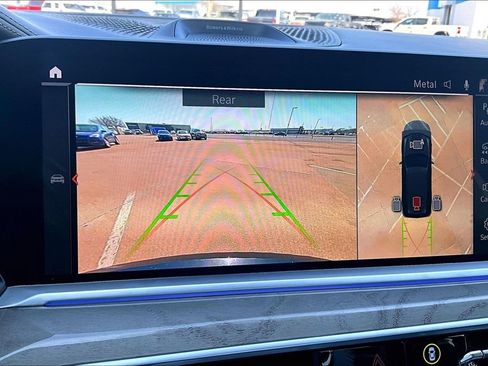 Used 2022 BMW X7 M50i image 23