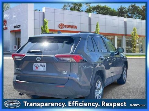 Certified 2025 Toyota RAV4 XLE AWD/4WD image 5