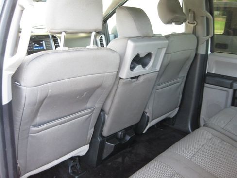 Used 2016 Ford F150 XLT RWD image 27