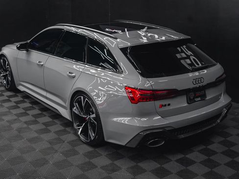 Used 2021 Audi RS 6 w/ Carbon Optic Package AWD/4WD image 26