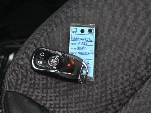 Used 2023 Buick Encore GX Preferred w/ Cold Weather Comfort Package FWD image 18