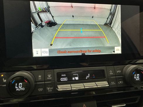 Used 2025 Toyota Grand Highlander AWD image 37