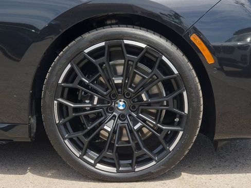 New 2026 BMW 740i w/ Premium Package RWD image 5