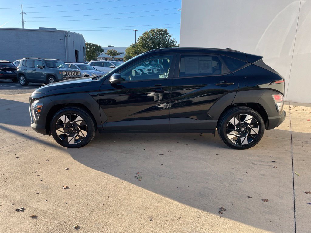 Used 2024 Hyundai Kona SEL w/ Convenience Package FWD image 8