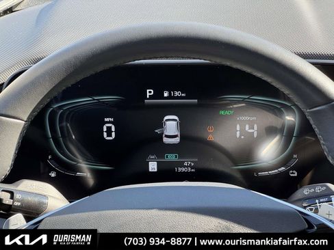 Used 2023 Kia Niro EX Touring image 13