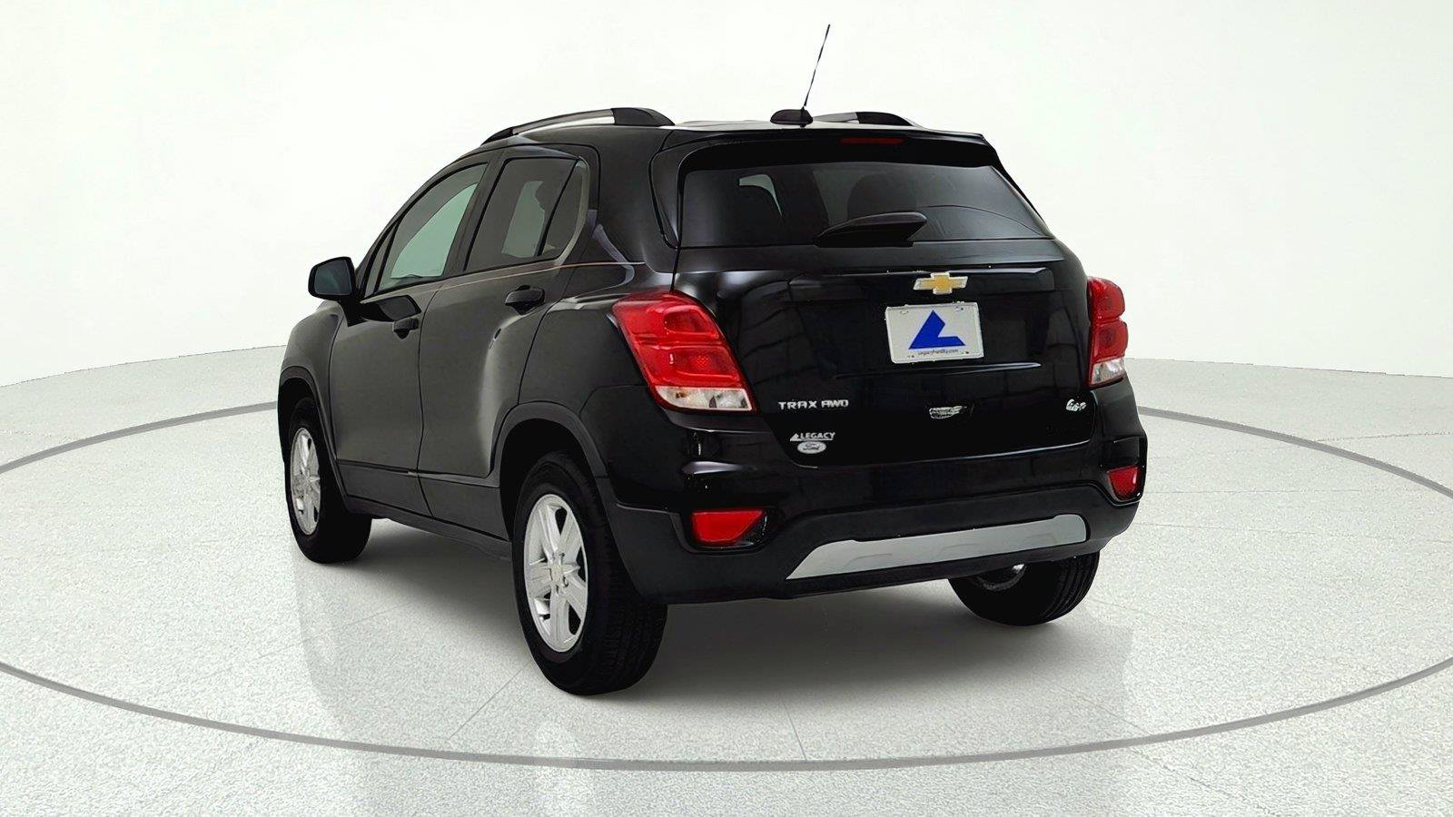 Used 2022 Chevrolet Trax LT w/ LT Convenience Package AWD/4WD image 5