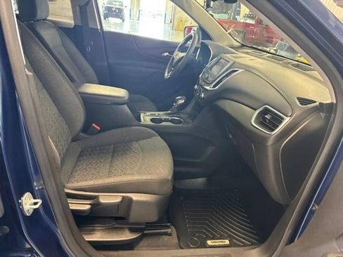Used 2022 Chevrolet Equinox LT FWD image 16