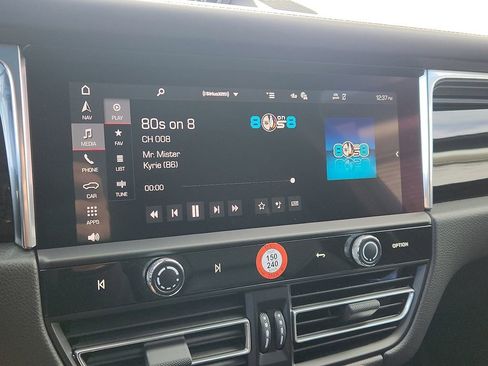 New 2026 Porsche Macan S image 16