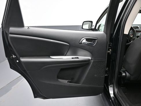 Used 2017 Dodge Journey SE FWD image 23
