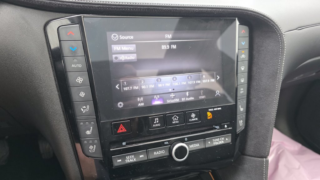 Used 2023 INFINITI QX50 Sensory AWD/4WD image 19